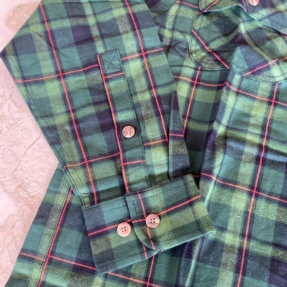 NEW! 100% Cotton Flannel Plaid Button Down Shirt - Picture 4 of 11